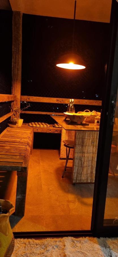 Apartamento - Com Varanda E Vista Panoramica Ilhabela